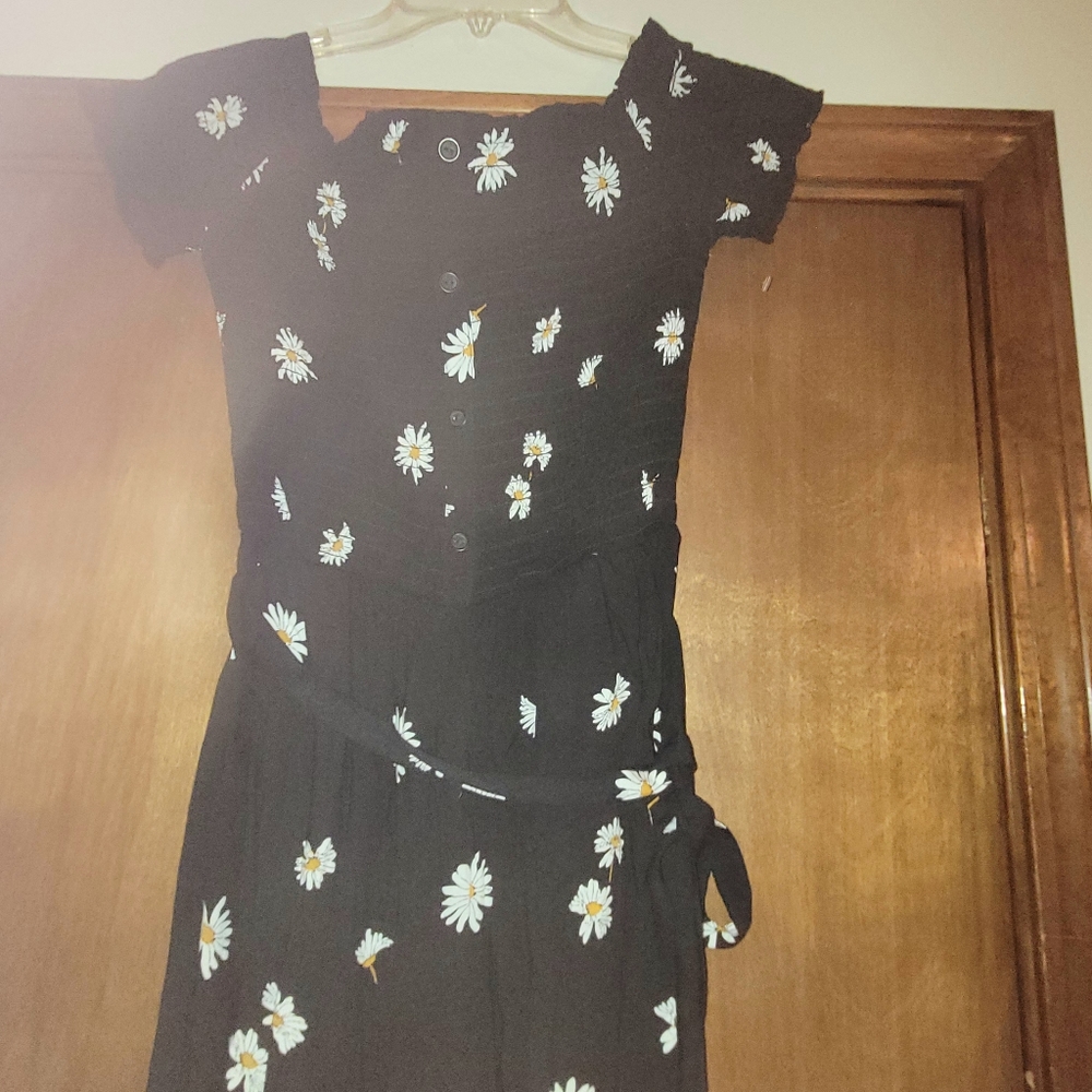 Cute Black Jumper With Sunflowers.  Size Small with Waist Belt.